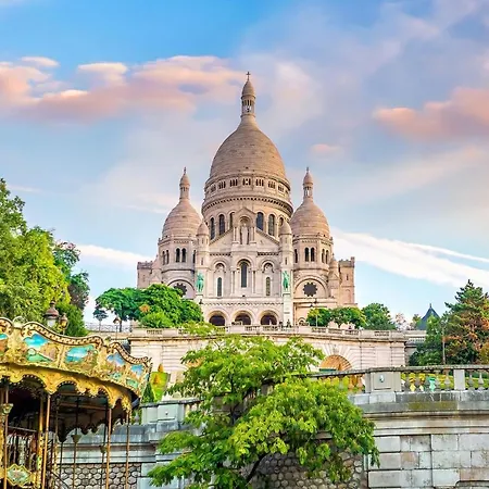 Cocoon With View In The Heart Of 09 * Parigi